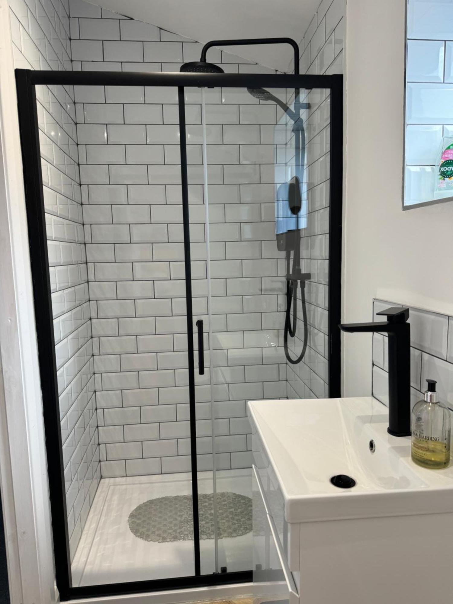Apartment Private And Peaceful Space With Free Parking *